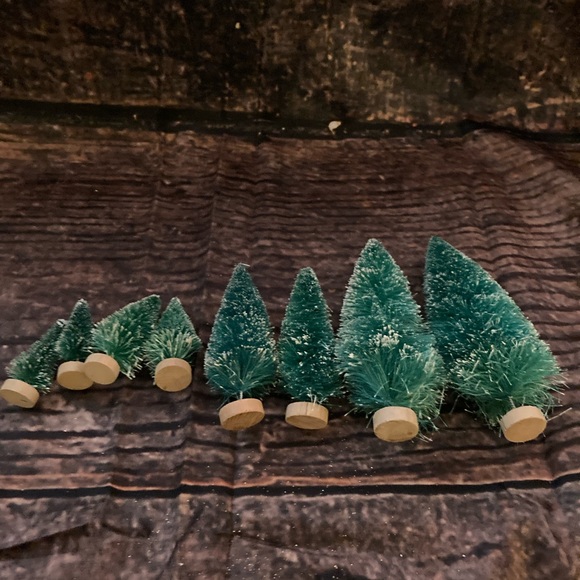 Handmade Tree Decoration Set! Green Trees, White Trees, and Golden Sparkle Trees - Picture 10 of 16